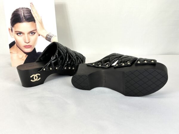 Chanel Shoes 0528