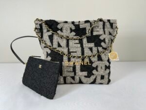 Chanel 24A Tweed Small Size 22