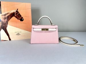 Hermès Rose Sakura and Craie Chèvre Special Order Mini Kelly II
