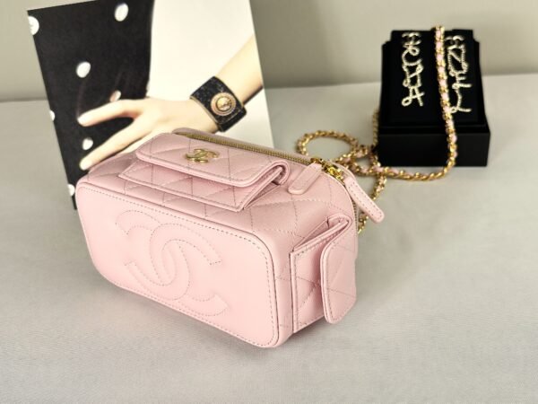 Chanel 25P Pink Caviar Top Handle Vanity with Chain