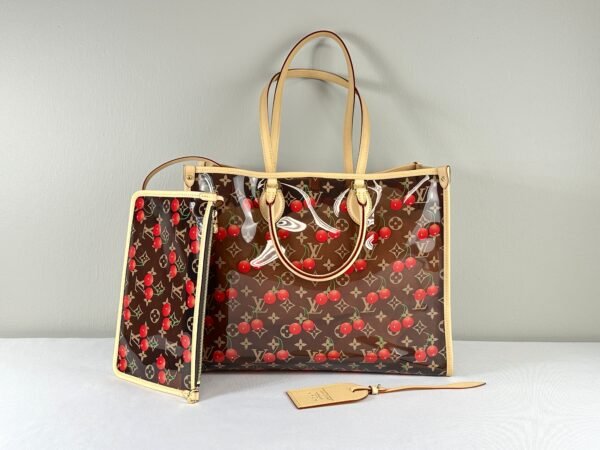 LV x Murakami Cherry On the Go MM